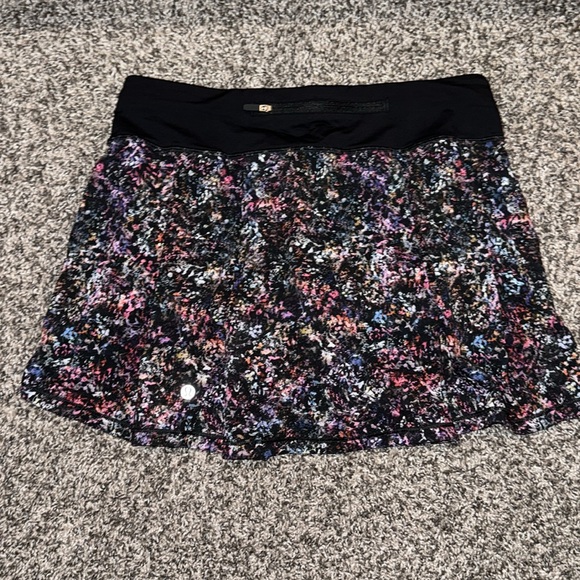 NWOT Lululemon Pace Rival Skirt - Picture 2 of 3